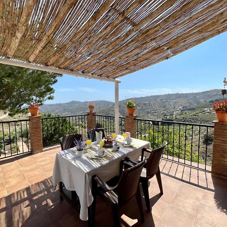 Villa En Frigiliana Con Piscina Y Jacuzzi Екстер'єр фото
