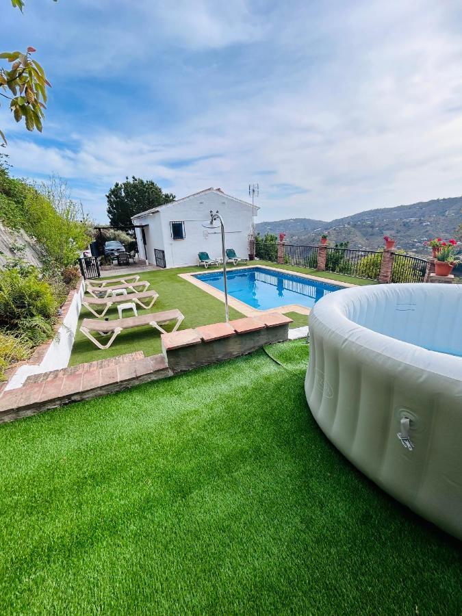 Villa En Frigiliana Con Piscina Y Jacuzzi Екстер'єр фото