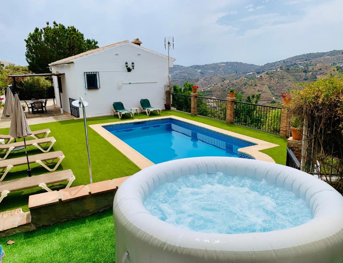 Villa En Frigiliana Con Piscina Y Jacuzzi Екстер'єр фото